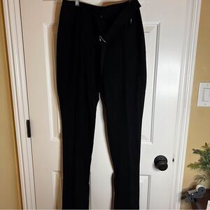Gracia Trousers, Size Medium.  Built in Belt. New‎ Condition.
